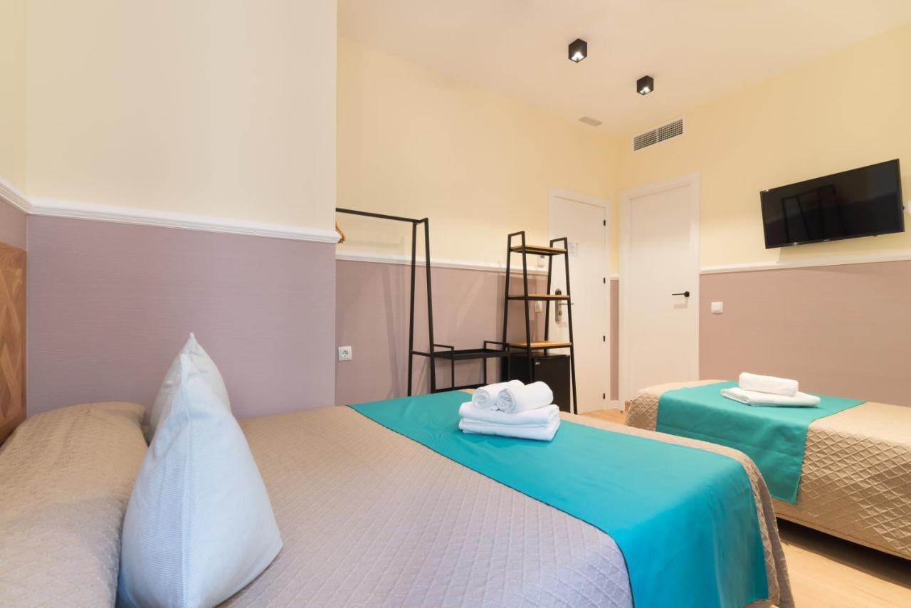 Hostal Evoke Madrid Kültér fotó
