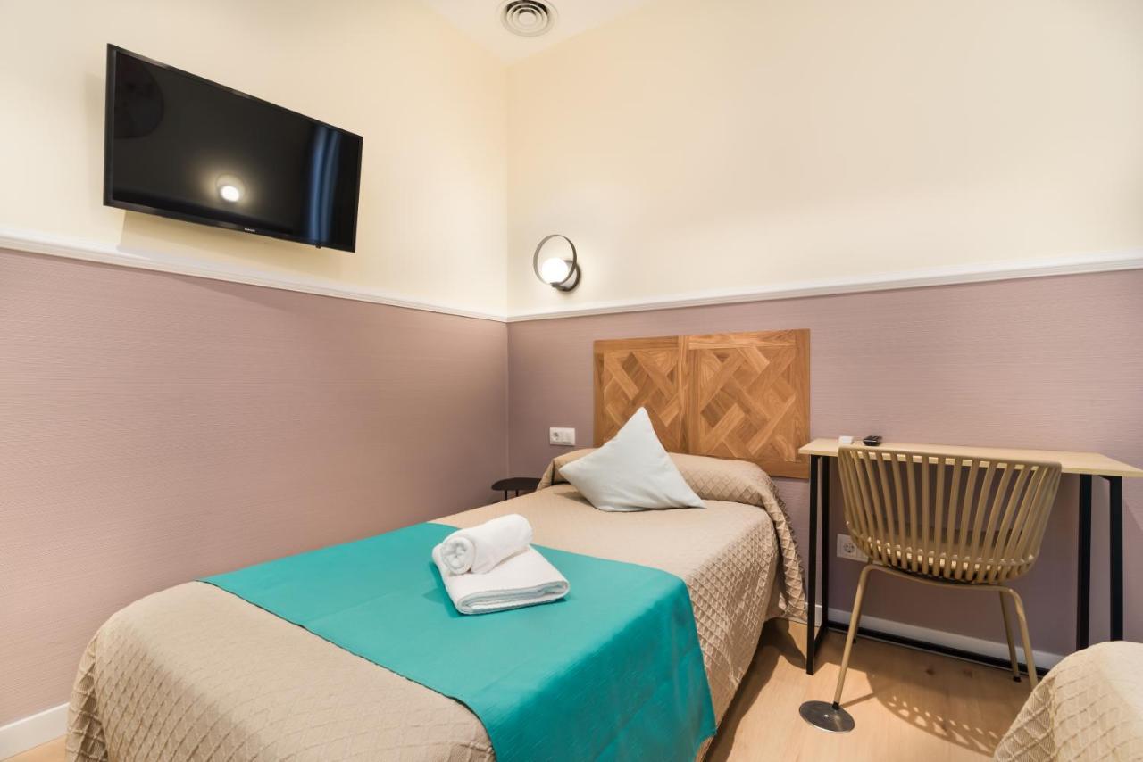 Hostal Evoke Madrid Kültér fotó