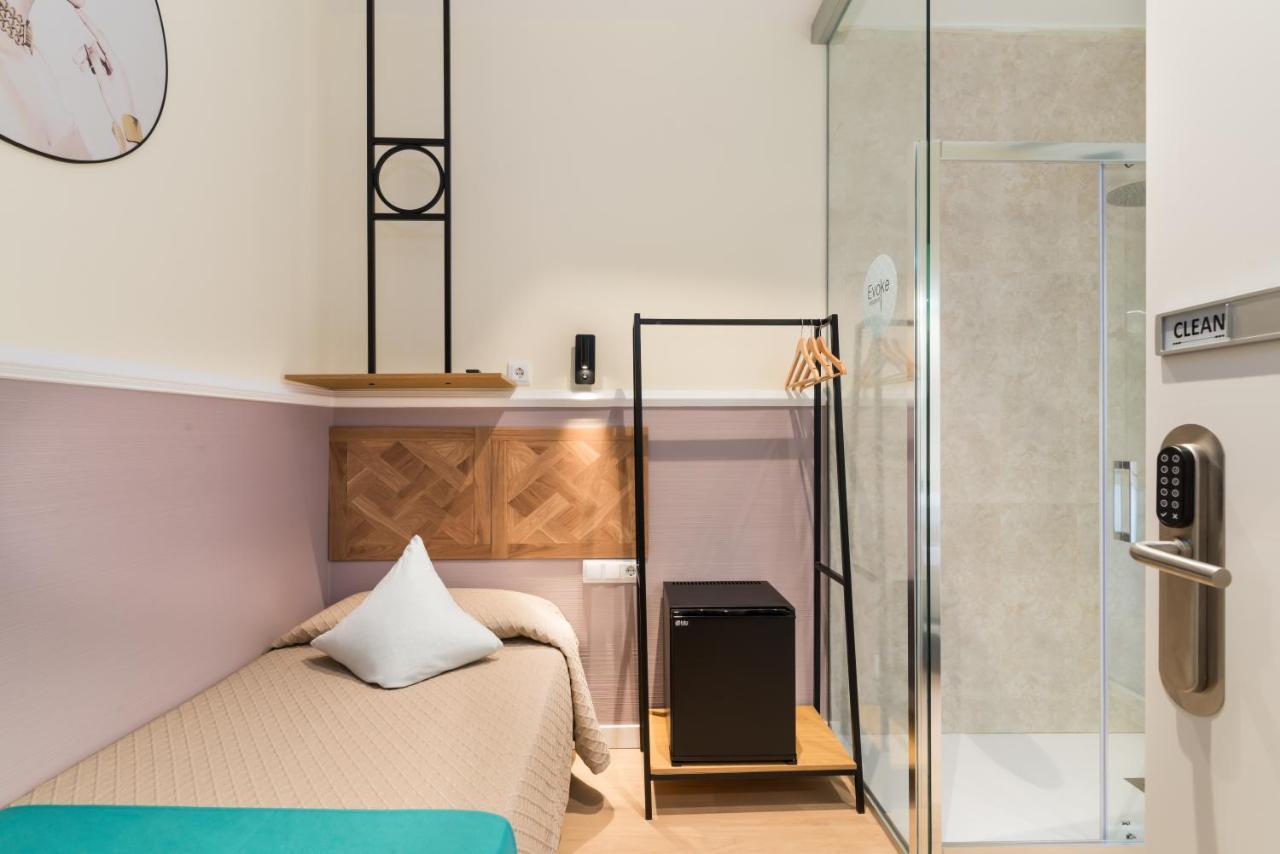 Hostal Evoke Madrid Kültér fotó